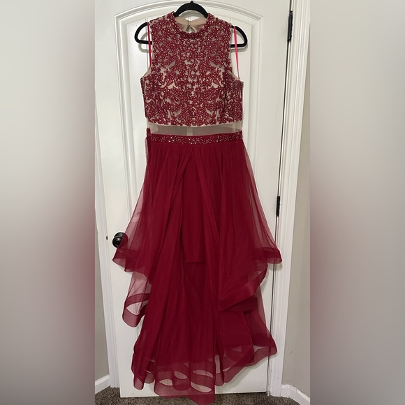 City Triangles Dresses & Skirts - Prom dress formal gown